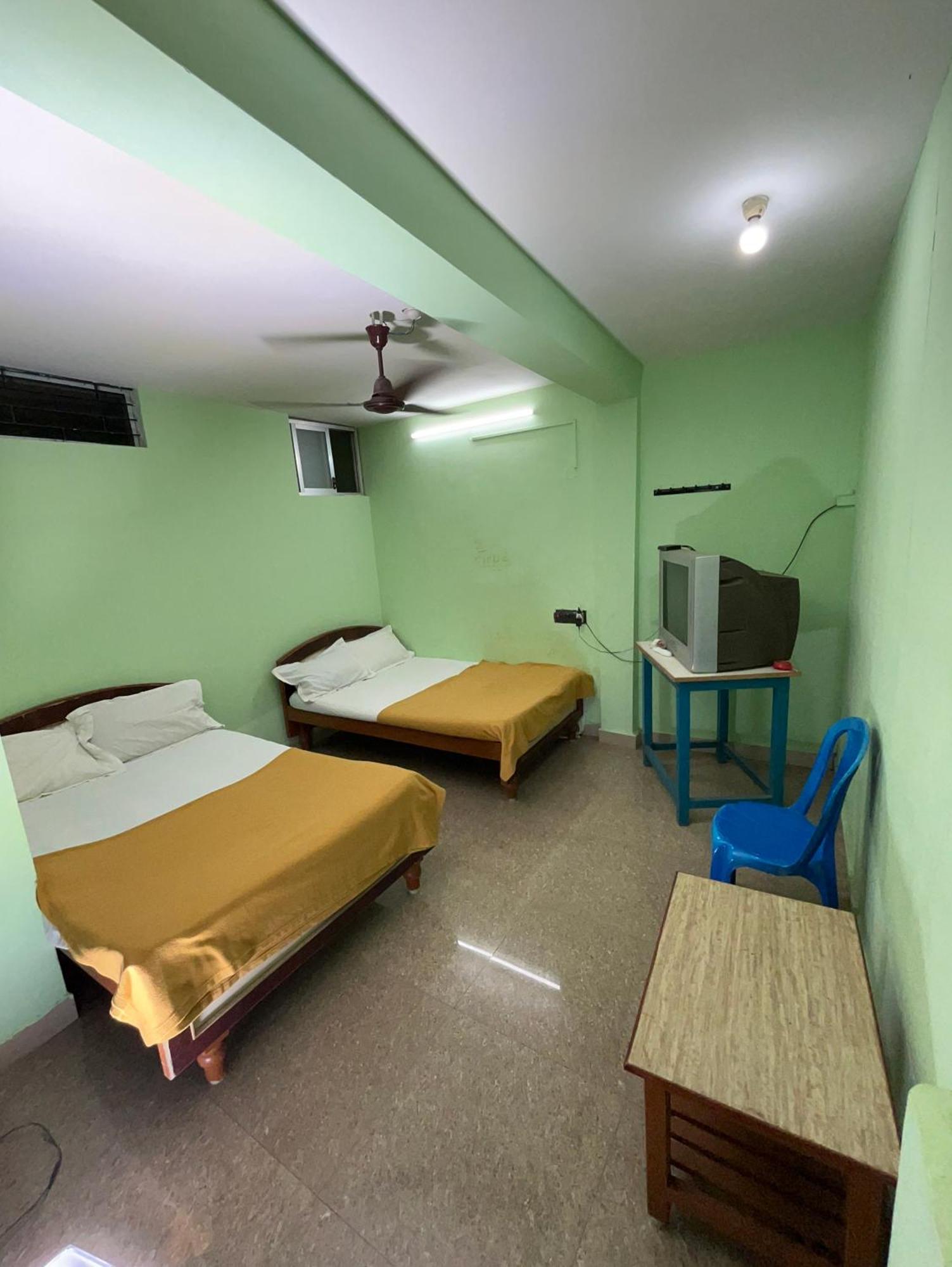 Hotel Chola Lodge Arantangi Екстер'єр фото